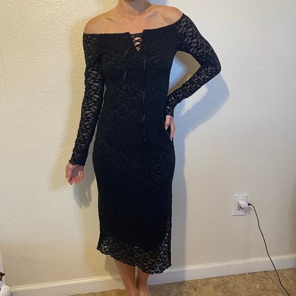 Kirious Black Velvet Burnout Off Shoulder Whimsygoth Long Sleeve Midi Dress Sz M - Picture 6 of 10